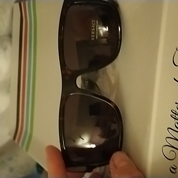 Versace sunglasses 🕶️ - Picture 7 of 8
